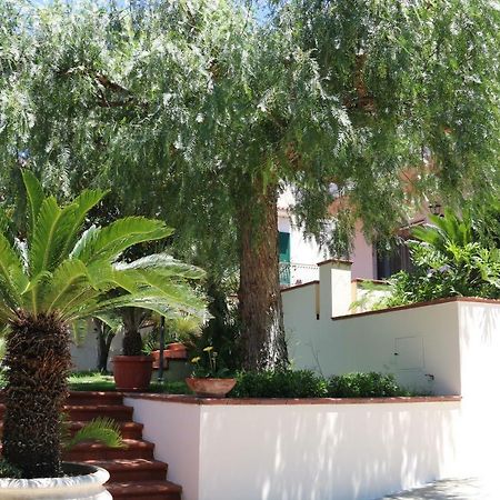 B&B La Piccola Oasi Lazzaro Exteriör bild
